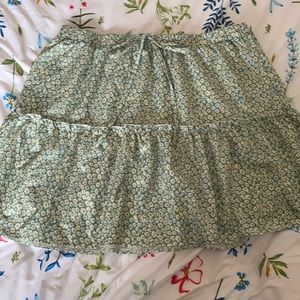 Tiered skirt